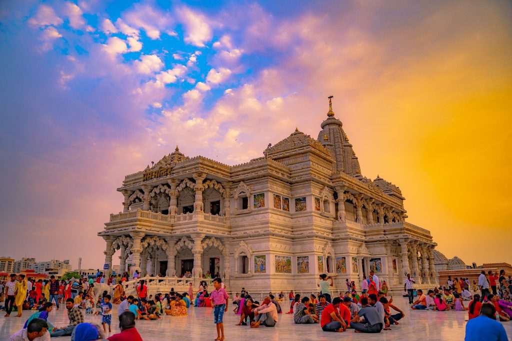 DEATINATION GOLDEN TRIANGLE TOUR WITH MATHURA VRINDAVAN