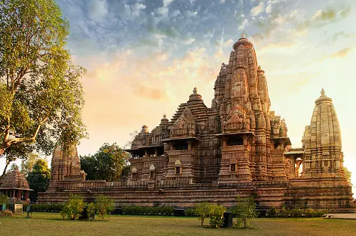 DESTINATION GOLDEN TRIANGLE TOUR WITH ORCHHA KHAJURAHO